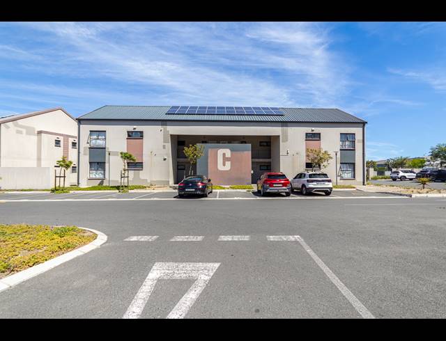 2 BEDROOM APARTMENT TO LET IN PARKLANDS NORTH